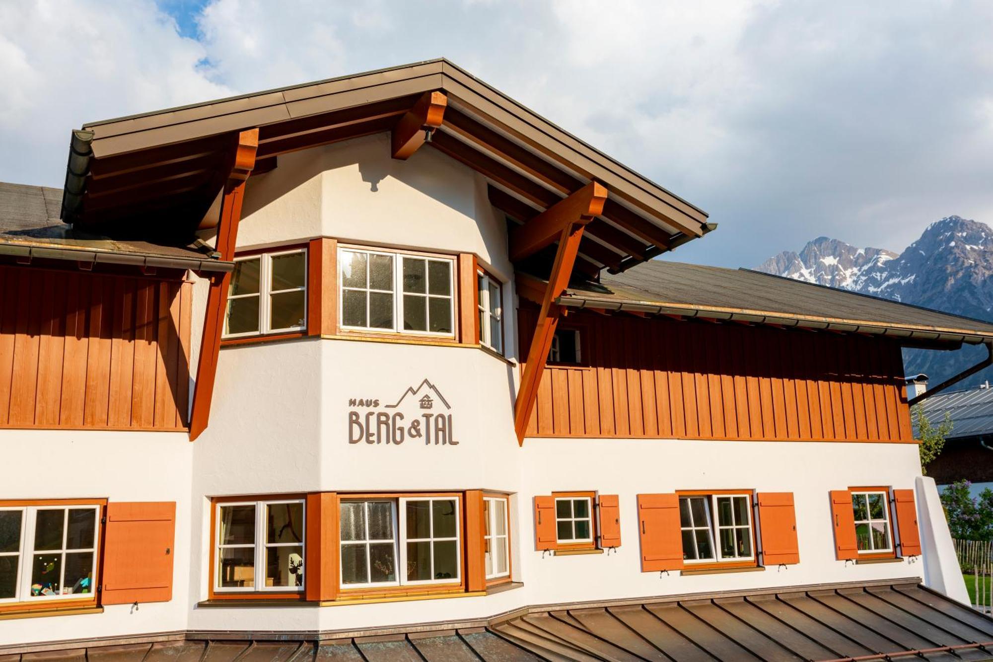 Haus Berg & Tal Apartment Hirschegg  Exterior photo
