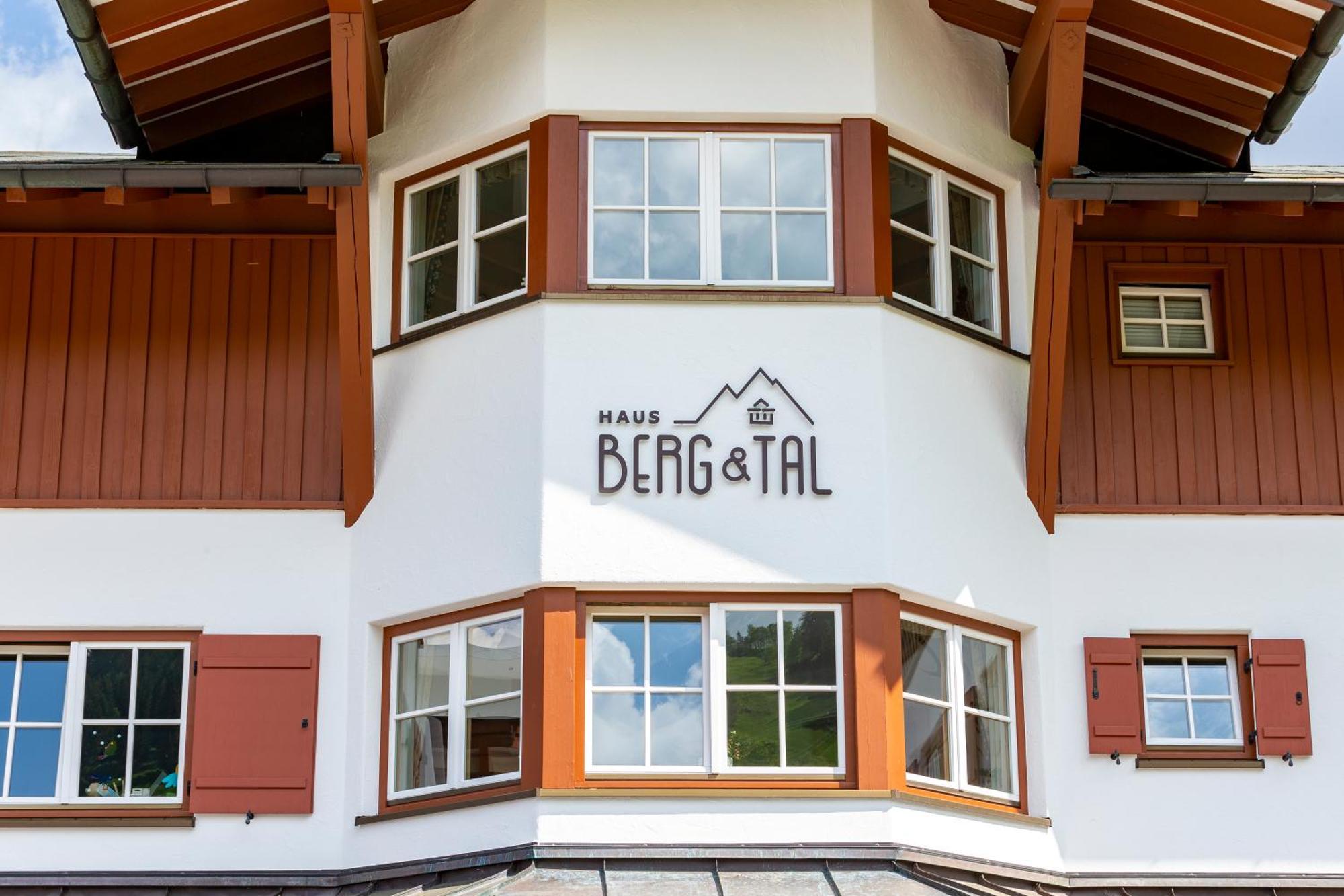 Haus Berg & Tal Apartment Hirschegg  Exterior photo