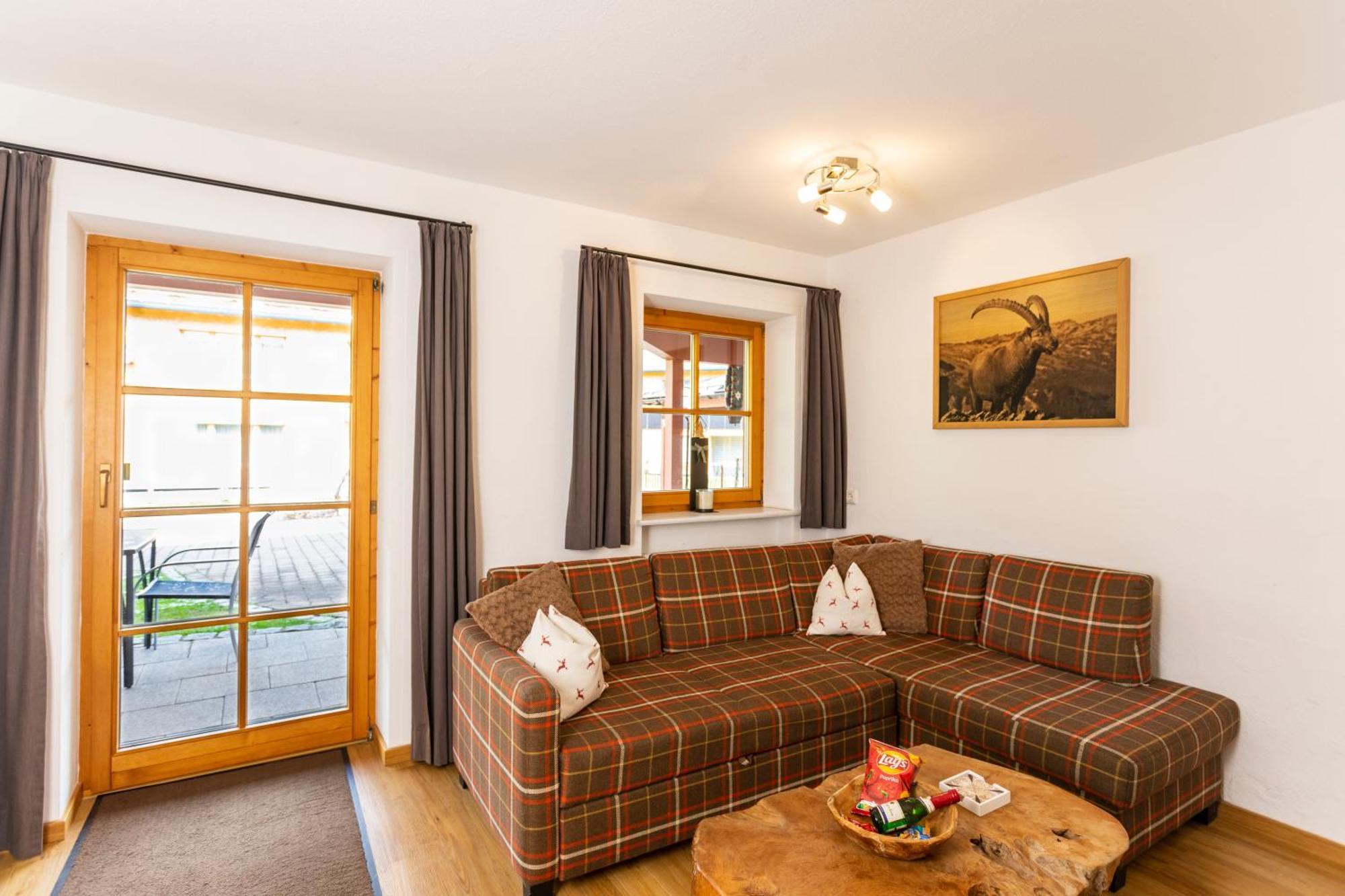 Haus Berg & Tal Apartment Hirschegg  Exterior photo